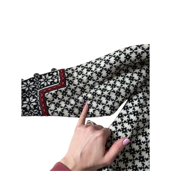 Norlender Wool Cardigan Size L Pewter Button Front Cream Black Red - Picture 8 of 11